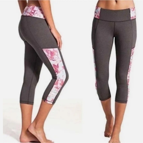 CALIA by Carrie Underwood Pants - Womens Calia Carrie Underwood Leggings Crop Small Grey Tempest Cloud trim Capris